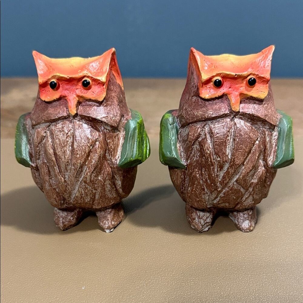 Vintage hand carved set of 2 wooden owls orange head green wings brown base